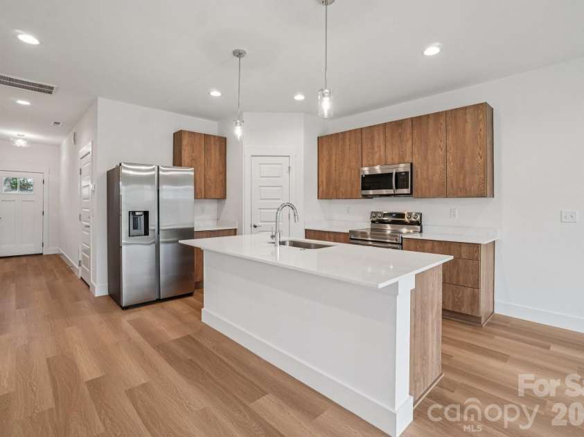 17 Bolton Street, Asheville, NC 28806.  MLS# CAR4344283, YatesRealty ID 26494. Photo similar- selections may be different