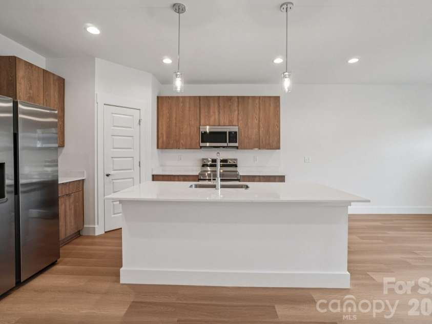 17 Bolton Street, Asheville, NC 28806.  MLS# CAR4344283, YatesRealty ID 26494. Photo similar- selections may be different