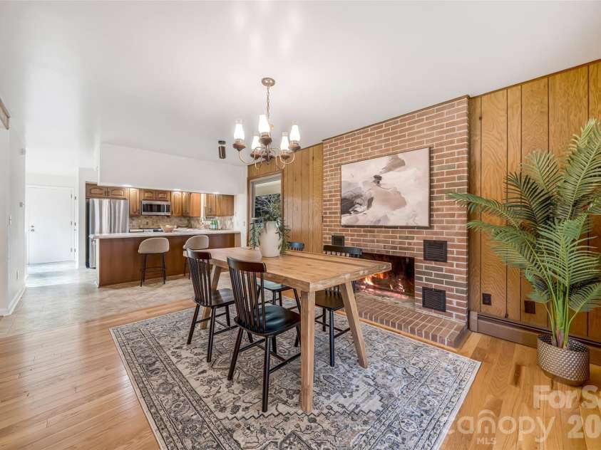 63 Pinecroft Road, Asheville, NC 28804.  MLS# CAR4352217, YatesRealty ID 26495. 