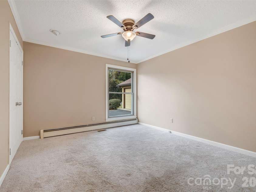 63 Pinecroft Road, Asheville, NC 28804.  MLS# CAR4352217, YatesRealty ID 26495. Second Bedroom
