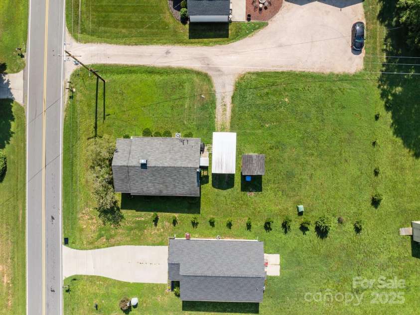 1052 22nd Street, Kannapolis, NC 28083.  MLS# CAR4282342, YatesRealty ID 26496. 