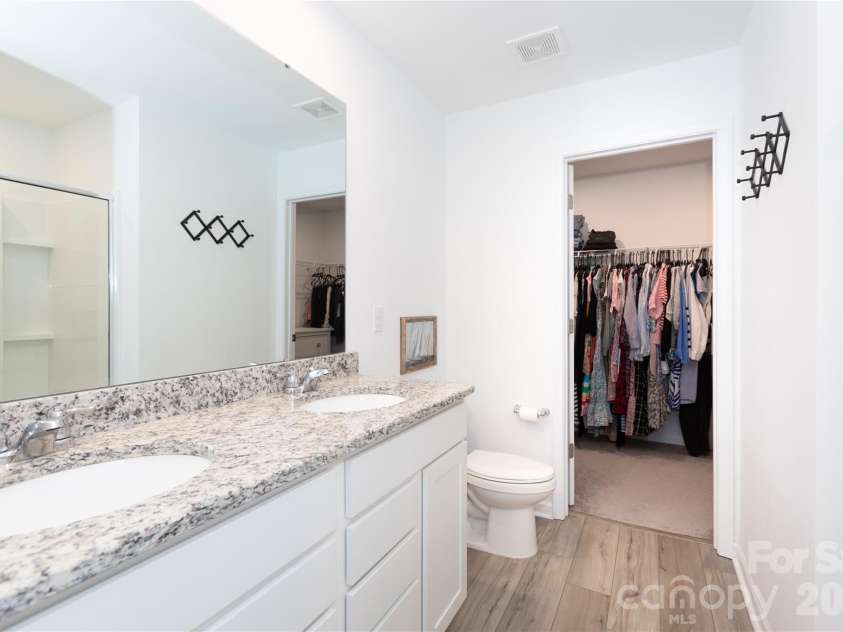 1283 Maple Shade Road, Concord, NC 28027.  MLS# CAR4357597, YatesRealty ID 26496. Primary Bath.