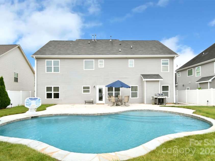 117 Kenyon Loop, Mooresville, NC 28115.  MLS# CAR4281521, YatesRealty ID 26497. 