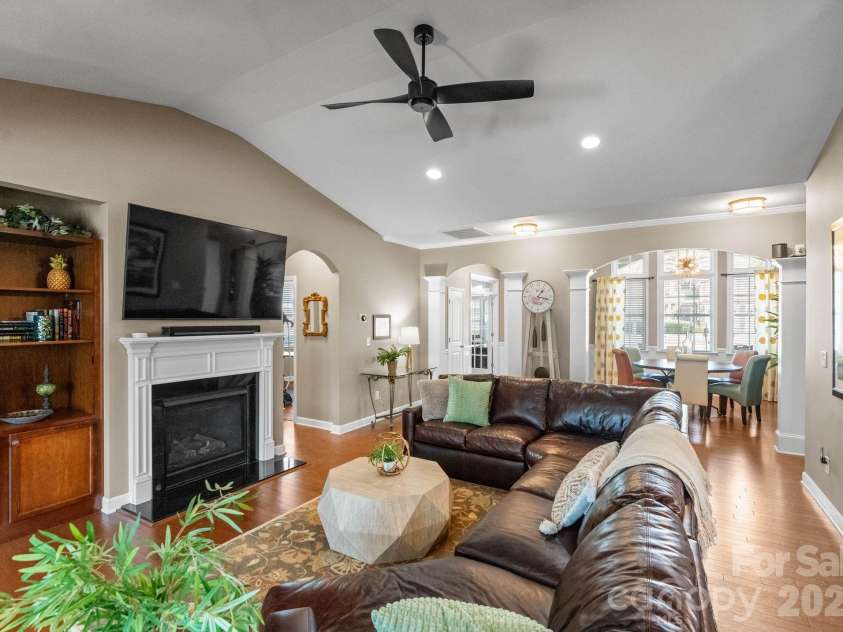 596 Rosemary Lane, Tega Cay, SC 29708.  MLS# CAR4359622, YatesRealty ID 26497. 