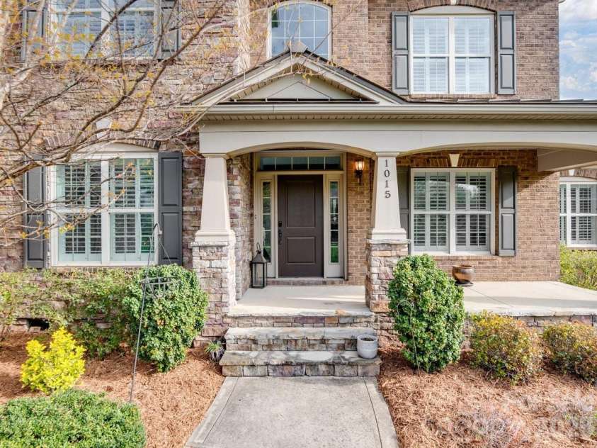 1015 Golden Bell Drive, Waxhaw, NC 28173.  MLS# CAR4361924, YatesRealty ID 26498. 