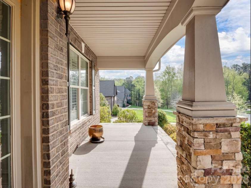 1015 Golden Bell Drive, Waxhaw, NC 28173.  MLS# CAR4361924, YatesRealty ID 26498. 
