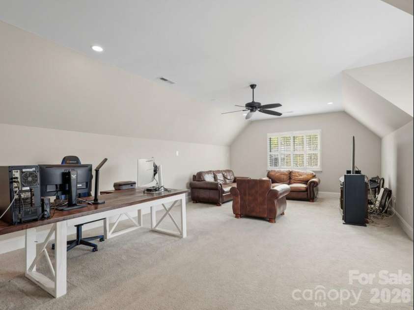 1015 Golden Bell Drive, Waxhaw, NC 28173.  MLS# CAR4361924, YatesRealty ID 26498. 