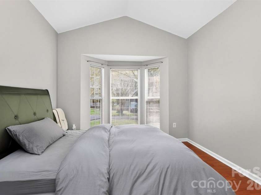 10631 Jardin Way, Charlotte, NC 28215.  MLS# CAR4366111, YatesRealty ID 26499. 