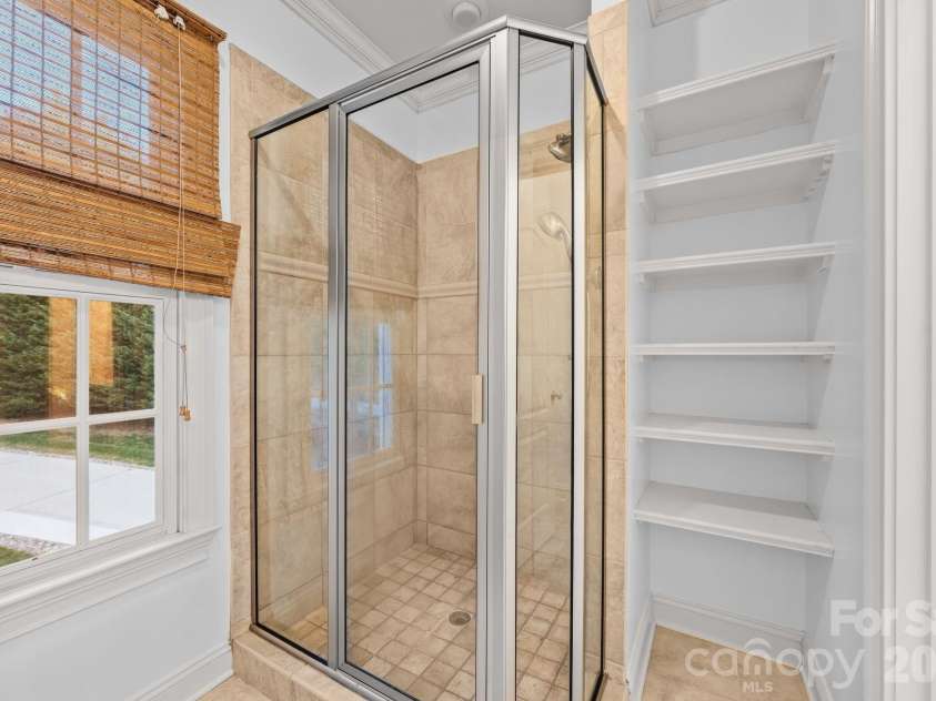 107 Mcauley Court, Mooresville, NC 28117.  MLS# CAR4413676, YatesRealty ID 26500. 