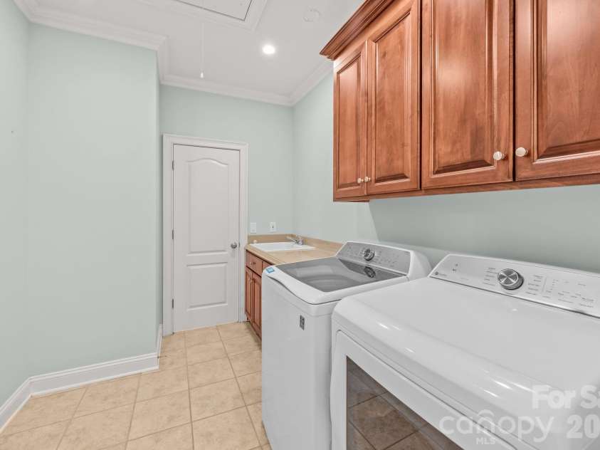 107 Mcauley Court, Mooresville, NC 28117.  MLS# CAR4413676, YatesRealty ID 26500. 