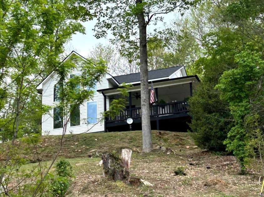 153 Fairlane Loop, Whittier, NC 28789.  MLS# CAR4368532, YatesRealty ID 26501. 
