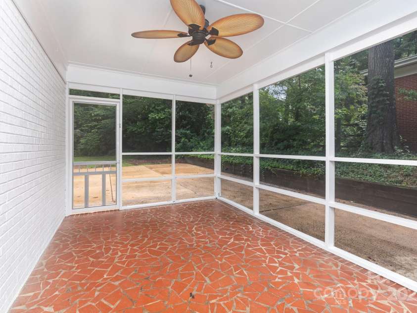 2734 Dunlavin Way, Charlotte, NC 28205.  MLS# CAR4282066, YatesRealty ID 26501. 