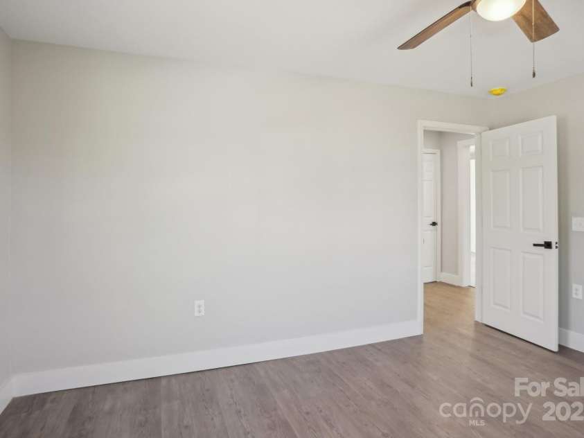 132 Shady Grove Road, Kings Mountain, NC 28086.  MLS# CAR4234992, YatesRealty ID 26503. 