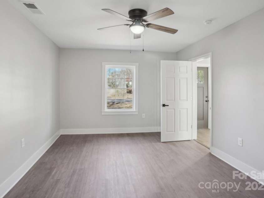 132 Shady Grove Road, Kings Mountain, NC 28086.  MLS# CAR4234992, YatesRealty ID 26503. 