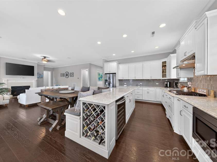 2166 Stratton Place, Fort Mill, SC 29708.  MLS# CAR4370672, YatesRealty ID 26503. Beverage Refrigerator & Wine Rack