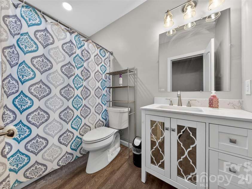 2166 Stratton Place, Fort Mill, SC 29708.  MLS# CAR4370672, YatesRealty ID 26503. Full Bathroom Five