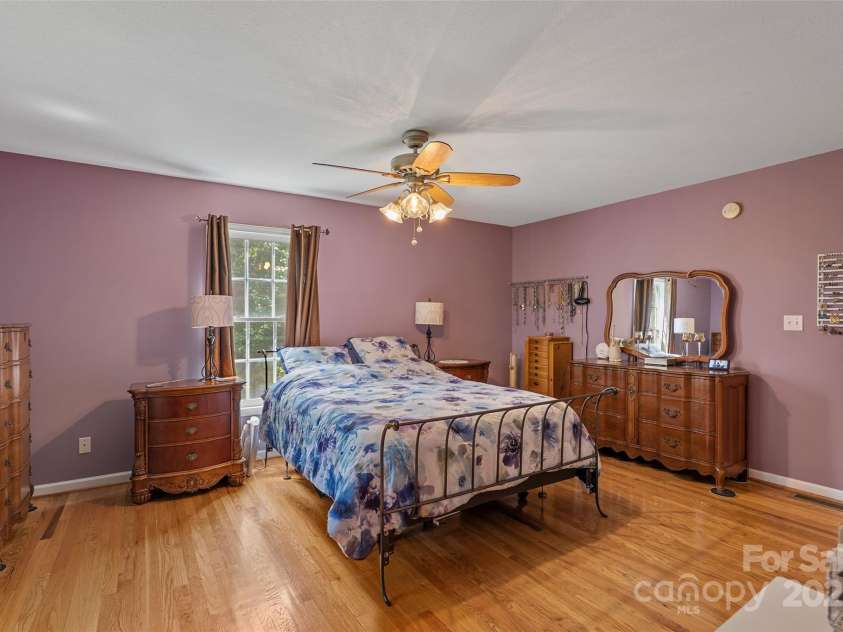 15 Willow Knolls Drive, Weaverville, NC 28787.  MLS# CAR4281968, YatesRealty ID 26504. 
