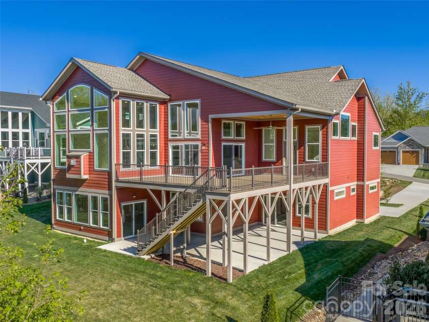 49 Al Dorf Drive, Weaverville, NC 28787.  MLS# CAR4372663, YatesRealty ID 26504. 