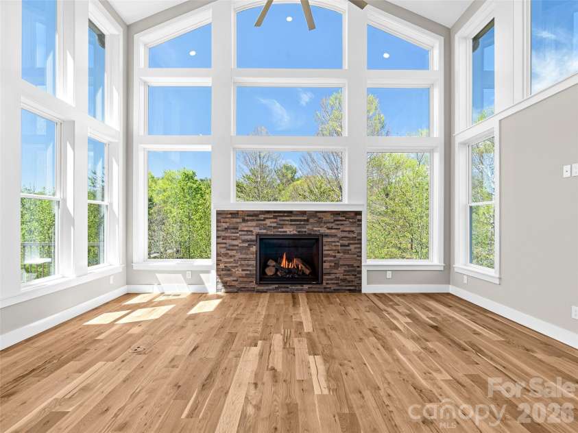 49 Al Dorf Drive, Weaverville, NC 28787.  MLS# CAR4372663, YatesRealty ID 26504. 