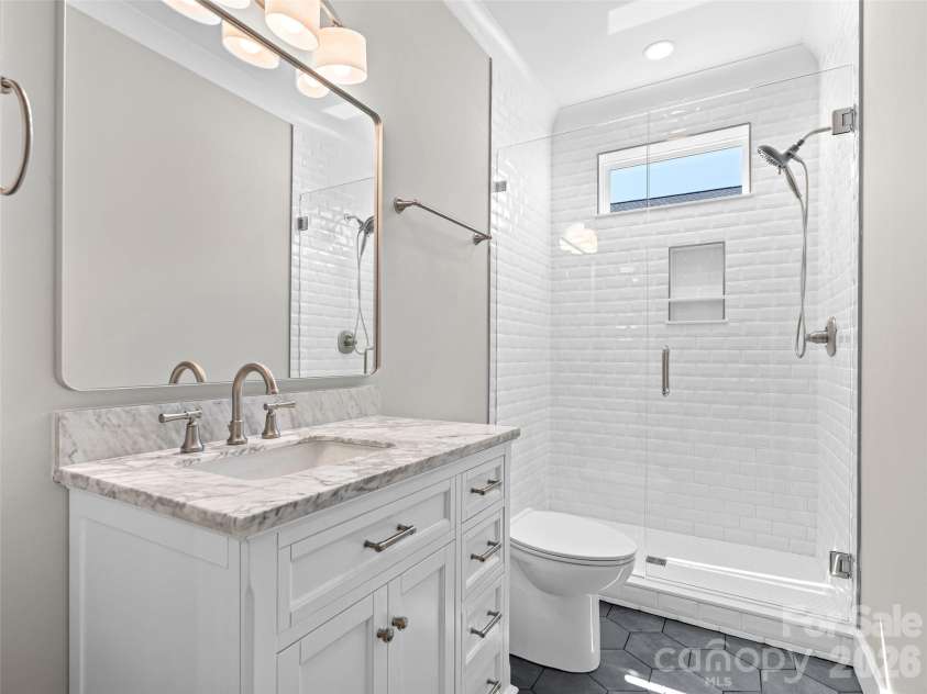49 Al Dorf Drive, Weaverville, NC 28787.  MLS# CAR4372663, YatesRealty ID 26504. Bath 5