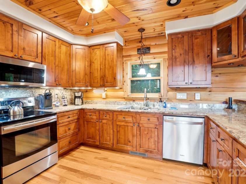 1253 Forest Drive, Maggie Valley, NC 28751.  MLS# CAR4274700, YatesRealty ID 26505. 