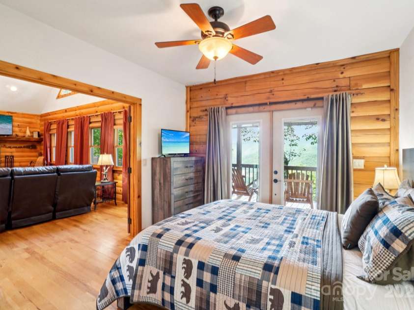 1253 Forest Drive, Maggie Valley, NC 28751.  MLS# CAR4274700, YatesRealty ID 26505. 