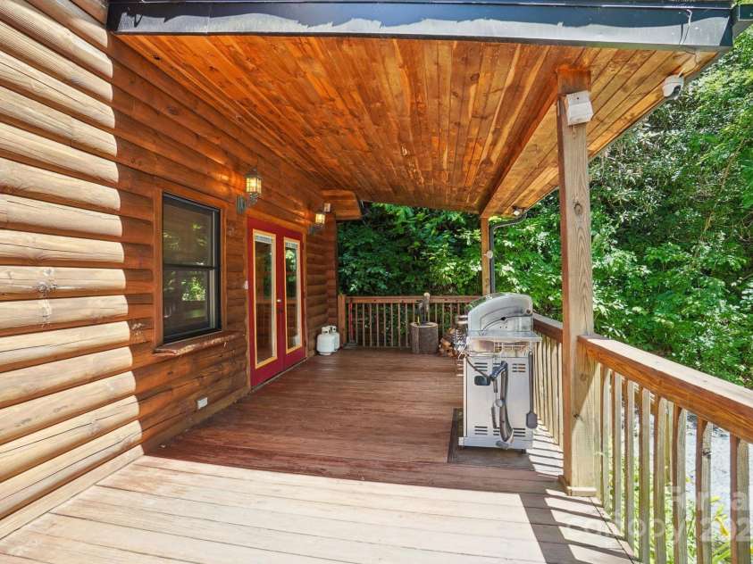 1253 Forest Drive, Maggie Valley, NC 28751.  MLS# CAR4274700, YatesRealty ID 26505. 