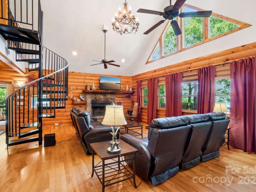 1253 Forest Drive, Maggie Valley, NC 28751.  MLS# CAR4274700, YatesRealty ID 26505. 