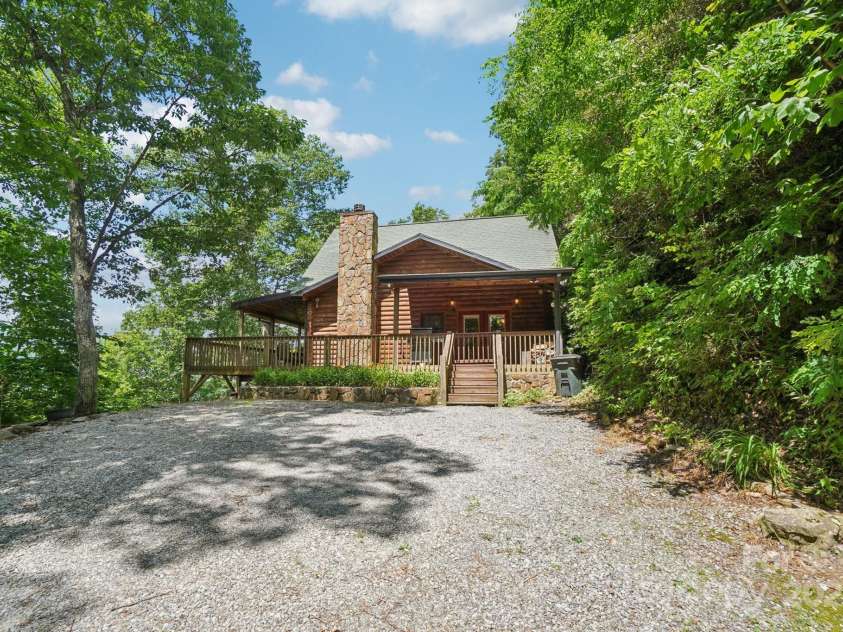 1253 Forest Drive, Maggie Valley, NC 28751.  MLS# CAR4274700, YatesRealty ID 26505. 