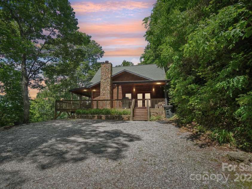 1253 Forest Drive, Maggie Valley, NC 28751.  MLS# CAR4274700, YatesRealty ID 26505. 