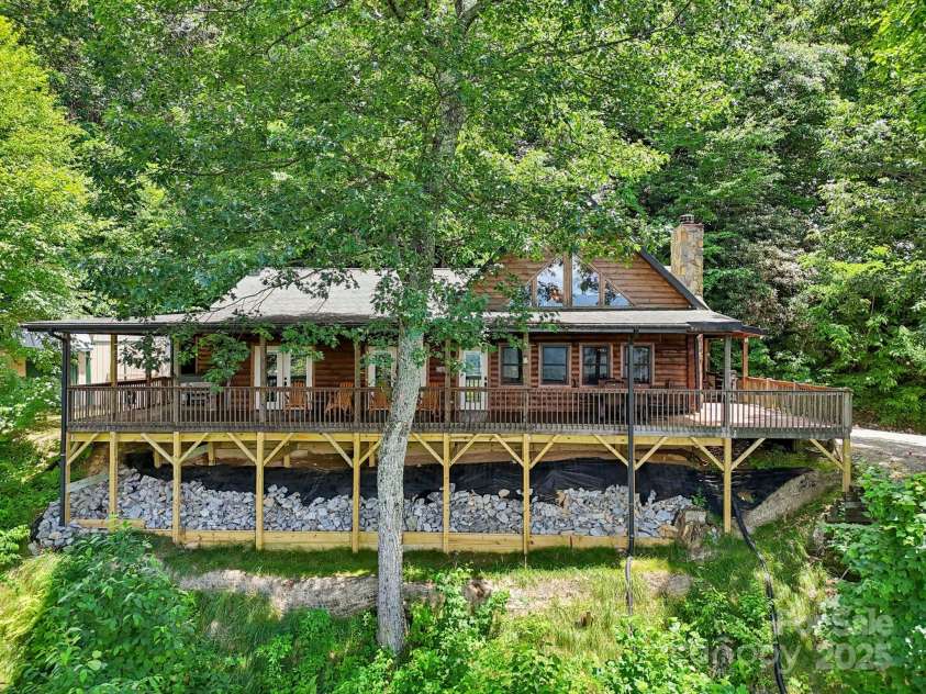 1253 Forest Drive, Maggie Valley, NC 28751.  MLS# CAR4274700, YatesRealty ID 26505. 