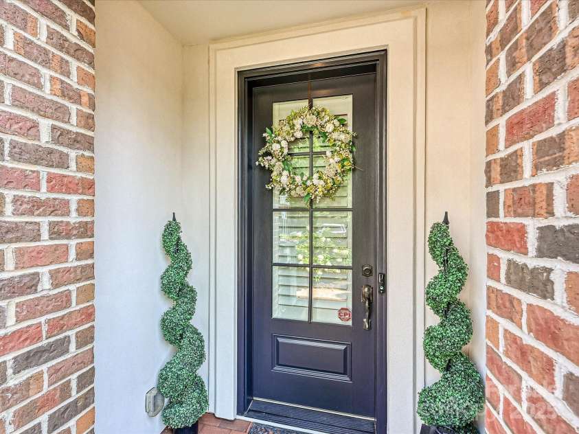 4022 City Homes Place, Charlotte, NC 28209.  MLS# CAR4282142, YatesRealty ID 26506. 