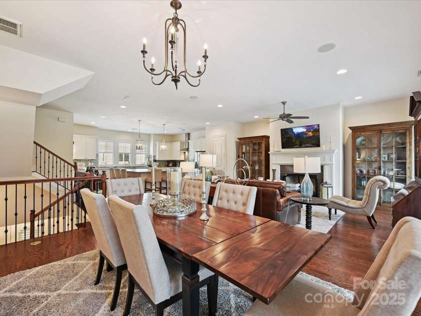 4022 City Homes Place, Charlotte, NC 28209.  MLS# CAR4282142, YatesRealty ID 26506. 