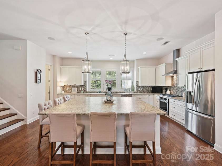 4022 City Homes Place, Charlotte, NC 28209.  MLS# CAR4282142, YatesRealty ID 26506. 