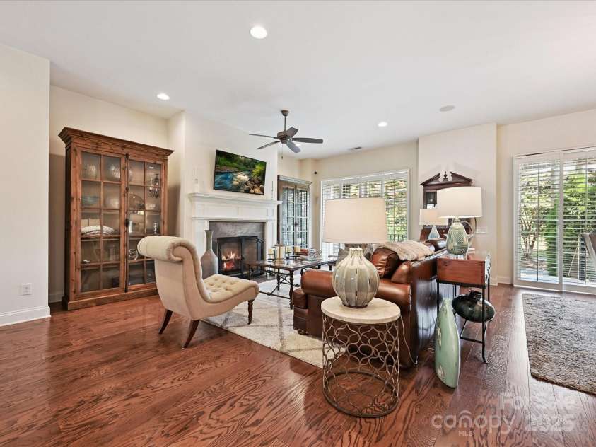 4022 City Homes Place, Charlotte, NC 28209.  MLS# CAR4282142, YatesRealty ID 26506. 