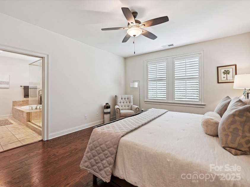 4022 City Homes Place, Charlotte, NC 28209.  MLS# CAR4282142, YatesRealty ID 26506. 