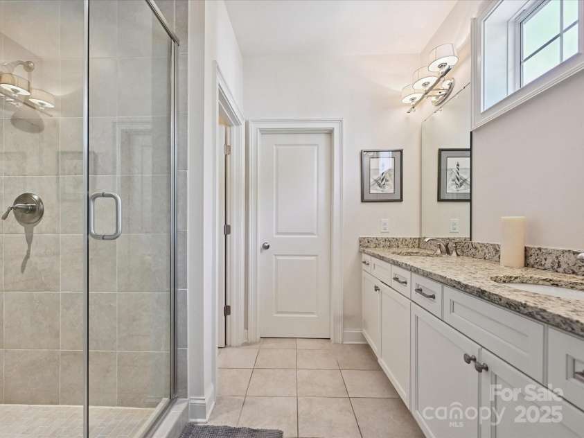 4022 City Homes Place, Charlotte, NC 28209.  MLS# CAR4282142, YatesRealty ID 26506. 