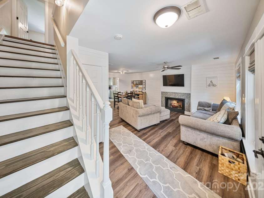 8310 Brickle Lane, Huntersville, NC 28078.  MLS# CAR4270858, YatesRealty ID 26507. 