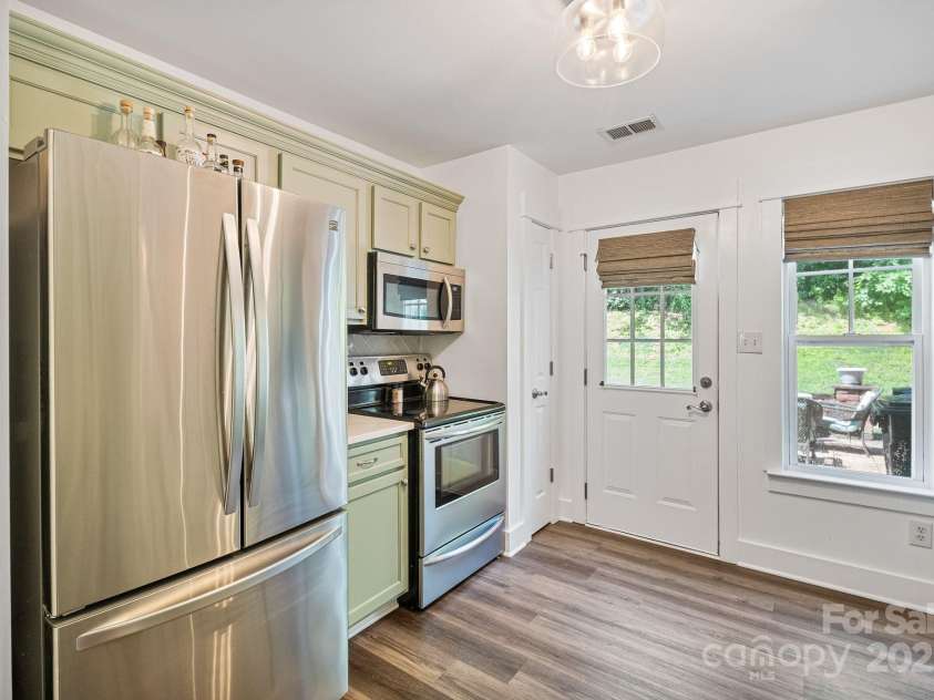 8310 Brickle Lane, Huntersville, NC 28078.  MLS# CAR4270858, YatesRealty ID 26507. 