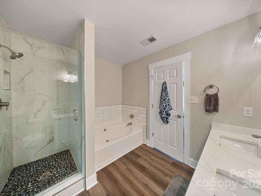 8310 Brickle Lane, Huntersville, NC 28078.  MLS# CAR4270858, YatesRealty ID 26507. 