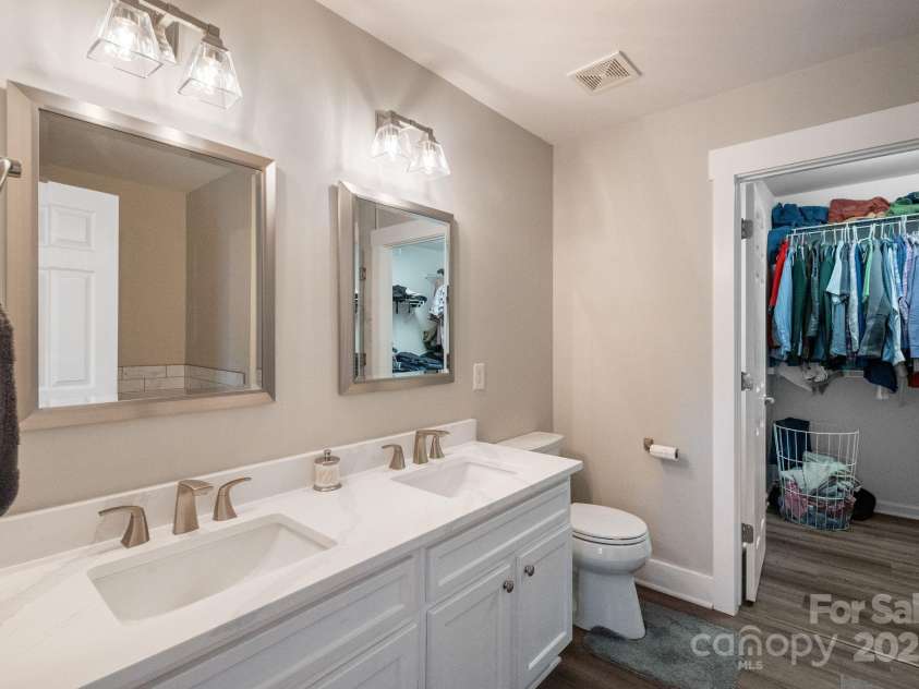 8310 Brickle Lane, Huntersville, NC 28078.  MLS# CAR4270858, YatesRealty ID 26507. 