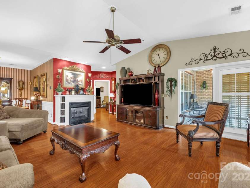 4606 Adonica Lane, Greensboro, NC 27410.  MLS# CAR4278613, YatesRealty ID 26508. 