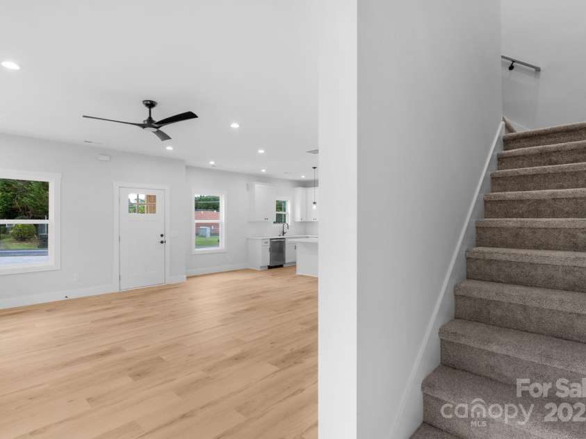 103 Churchill Drive, Kings Mountain, NC 28086.  MLS# CAR4262786, YatesRealty ID 26509. 