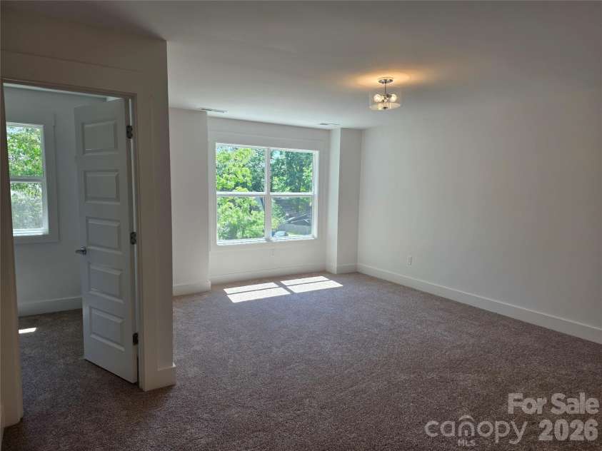 13 Bolton Street, Asheville, NC 28806.  MLS# CAR4380229, YatesRealty ID 26509. 