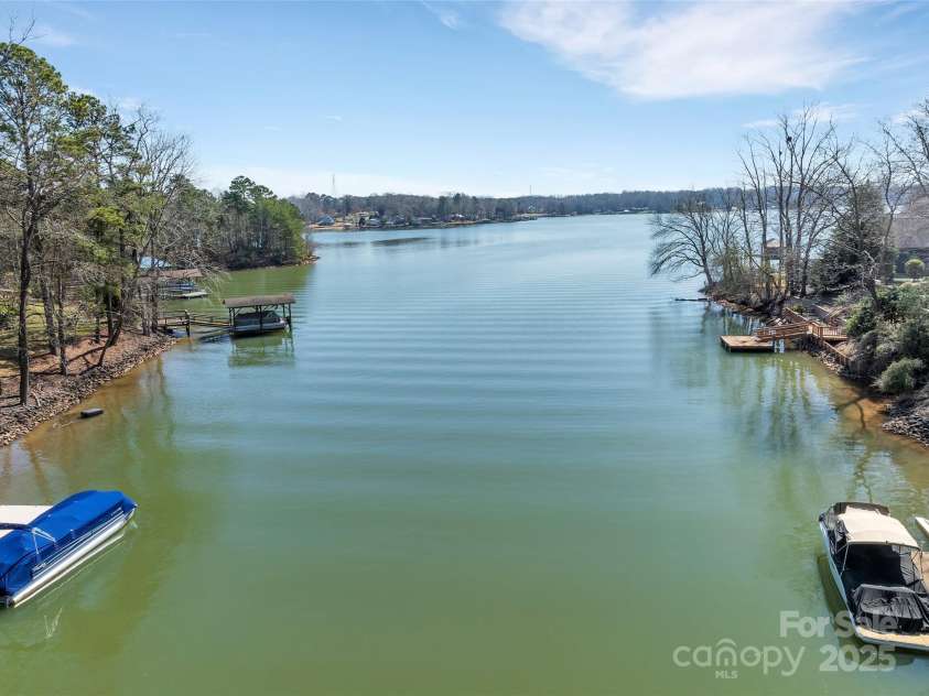 1077 Gauguin Lane, Tega Cay, SC 29708.  MLS# CAR4219217, YatesRealty ID 2651. Cove view
