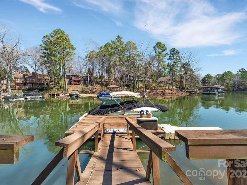 1077 Gauguin Lane, Tega Cay, SC 29708.  MLS# CAR4219217, YatesRealty ID 2651. Ramp to Dock