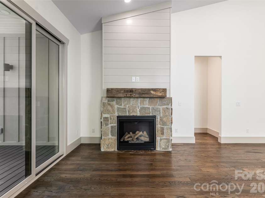 110 Unadilla Avenue, Asheville, NC 28803.  MLS# CAR4249602, YatesRealty ID 2651. Living room