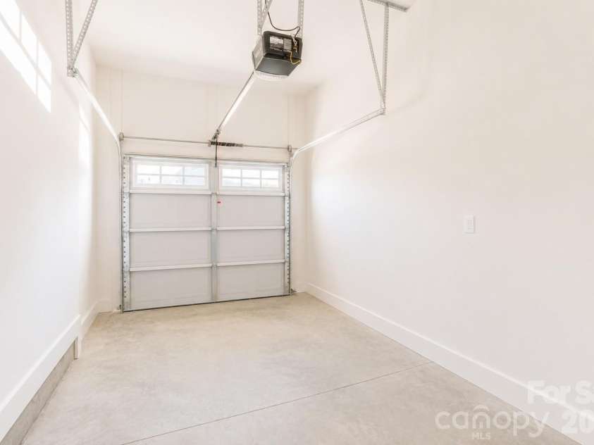 32 Brice Street, Asheville, NC 28806.  MLS# CAR4380232, YatesRealty ID 26510. 
