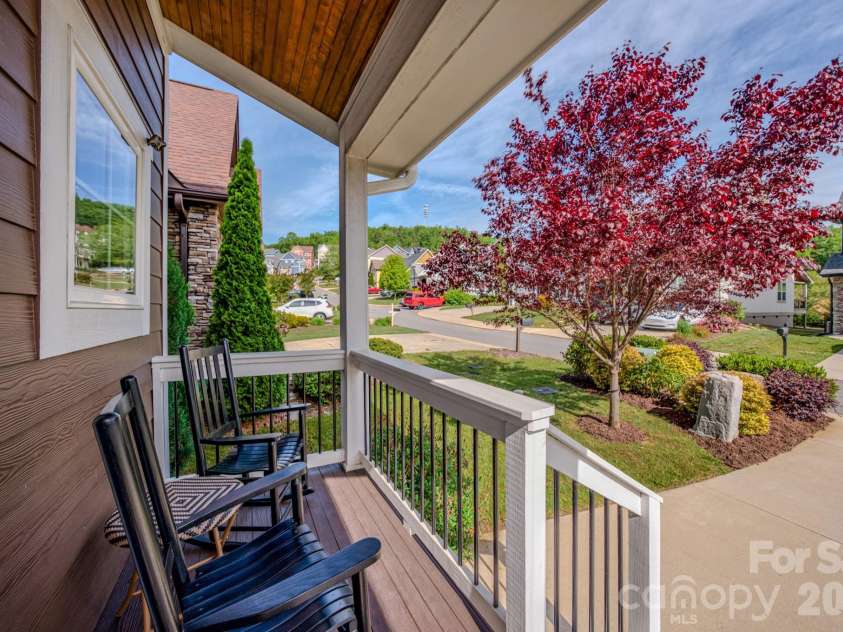 15 Tudor Way, Black Mountain, NC 28711.  MLS# CAR4379206, YatesRealty ID 26511. Front Porch
