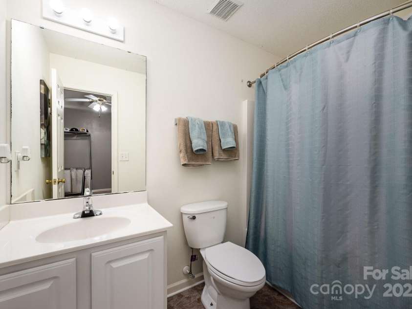 7518 Silver Arrow Drive, Charlotte, NC 28273.  MLS# CAR4273835, YatesRealty ID 26511. 